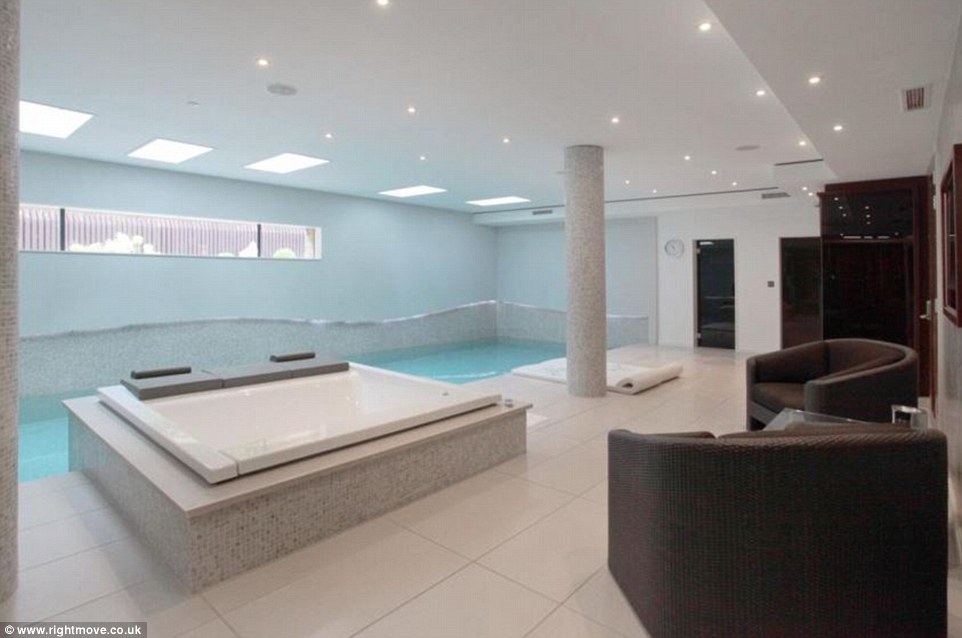 The swimming pool is situated on ground level of the property and boasts a Jacuzzi, sauna, steam room, spa area and relaxation chairs